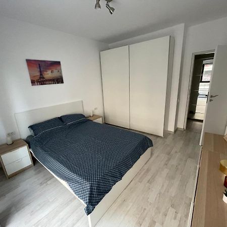 Pearl Luxury Apartment Near Presidential Palace Bukarest Kültér fotó